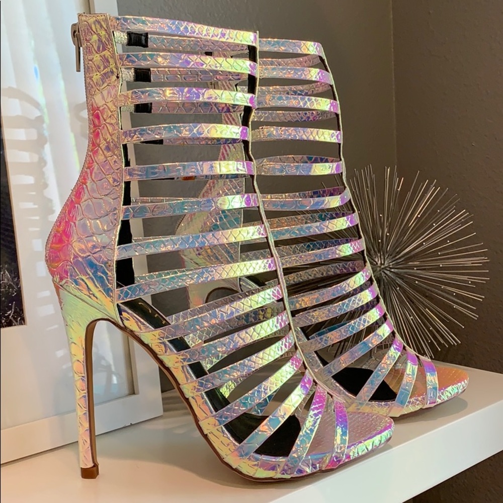 LILIANA Jesse-226 Holographic Cage Heels Size 7